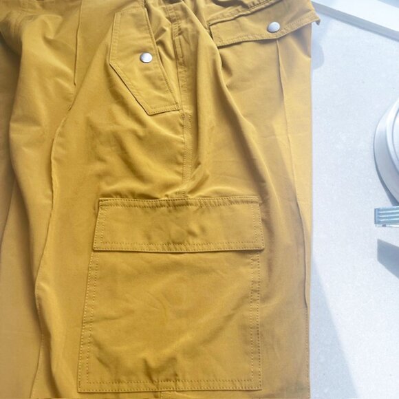 Athleta Vienna Cargo Pant, Gold, Size 14 - Picture 8 of 8